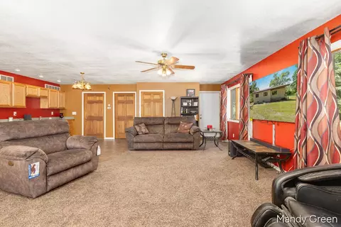 Living - 830 S Senator Rd, Crystal, MI 48818 photo 1 of 4