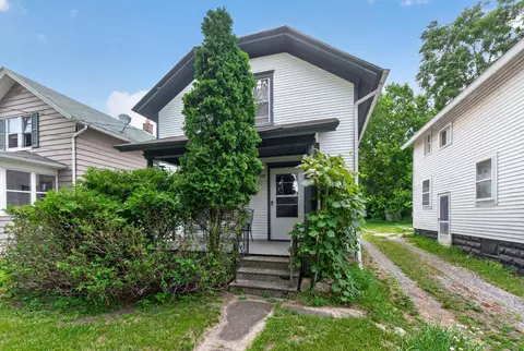 305 Watts St, Jackson, MI 49203