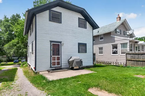Exterior - 305 Watts St, Jackson, MI 49203 photo 3 of 11