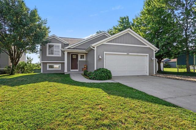11413 Starflower Dr, Holland, MI 49424