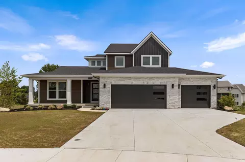 7772 Greendale Dr SE, Byron Center, MI 49315