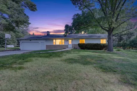 5510 County Farm Rd, Greenville, MI 48838