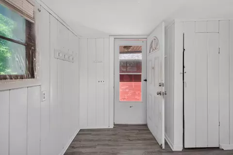 Entry Way - 308 N State St, Jackson, MI 49201 photo 1 of 1