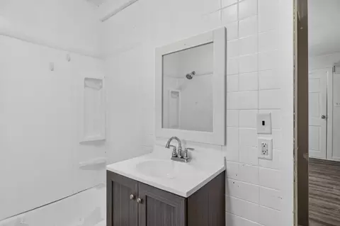 Bath - 308 N State St, Jackson, MI 49201 photo 2 of 2