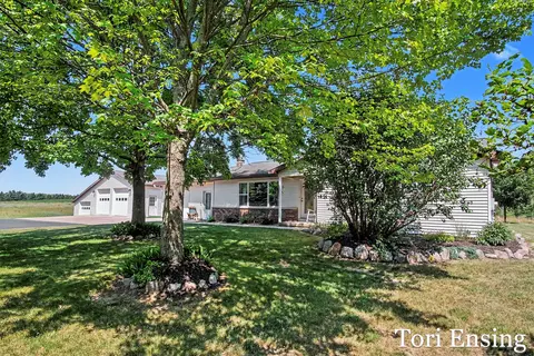 Exterior - 481 S Nevins Rd, Stanton, MI 48888 photo 3 of 9