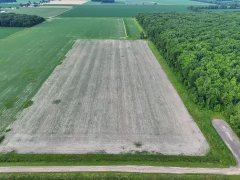 Houlihan Road, Saginaw, MI 48601