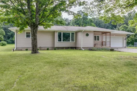 127 Beadle Lake Dr, Battle Creek, MI 49014