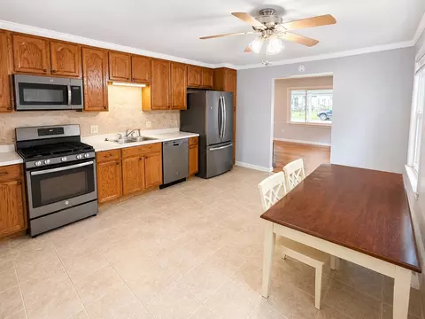 39294 Ormsby St, Clinton Twp, MI 48036 photo 4