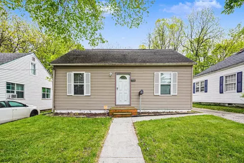 1016 Palmer Ave, Kalamazoo, MI 49001