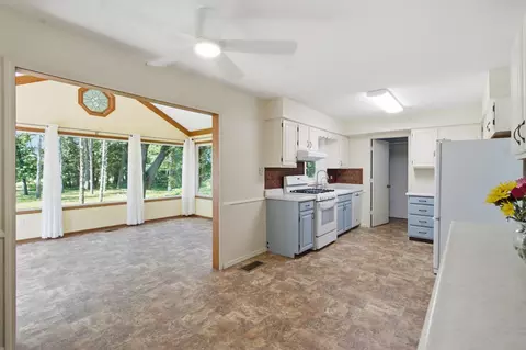 1090 5th St, Plainwell, MI 49080 photo 7
