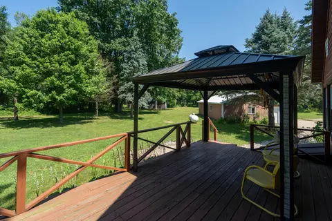1090 5th St, Plainwell, MI 49080 photo 25