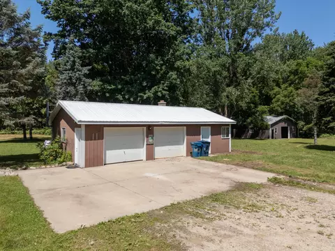 1090 5th St, Plainwell, MI 49080 photo 30