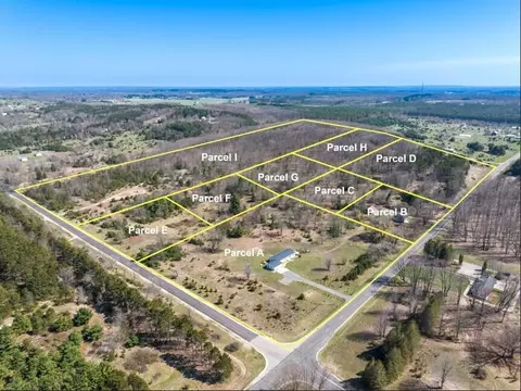 sadie ln, Bear Lake, MI 49614