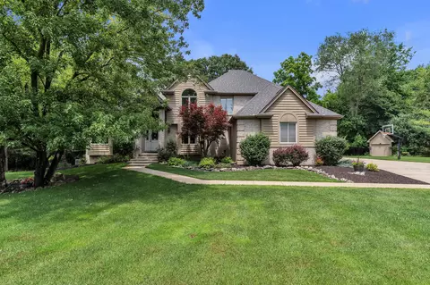 24491 Forest Dr, South Lyon, MI 48178