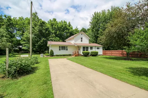 617 E Read St, Marcellus, MI 49067 photo 2