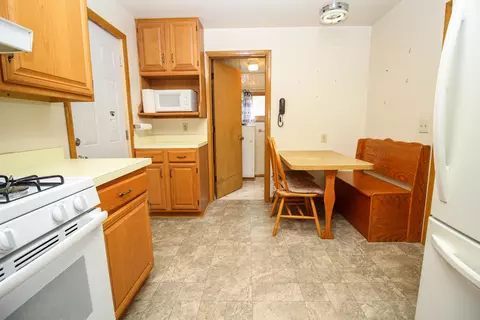 617 E Read St, Marcellus, MI 49067 photo 7