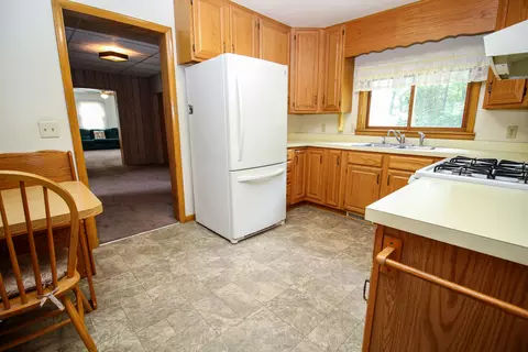 617 E Read St, Marcellus, MI 49067 photo 9