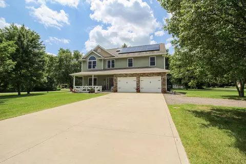 Exterior - 56056 Truman Dr, Three Rivers, MI 49093 photo 5 of 16