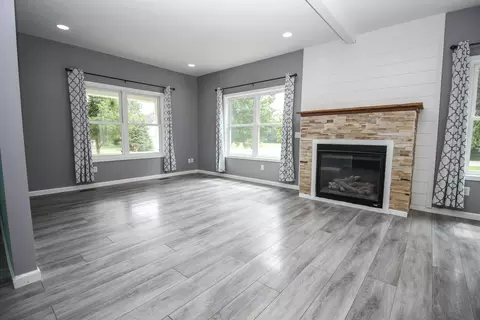Living - 56056 Truman Dr, Three Rivers, MI 49093 photo 7 of 9