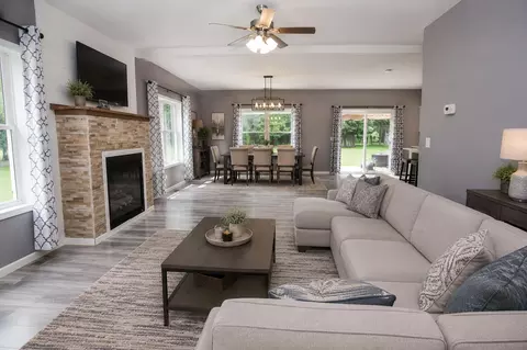 Living - 56056 Truman Dr, Three Rivers, MI 49093 photo 4 of 9