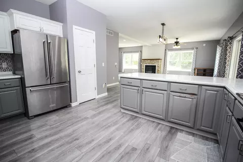 Kitchen - 56056 Truman Dr, Three Rivers, MI 49093 photo 2 of 3