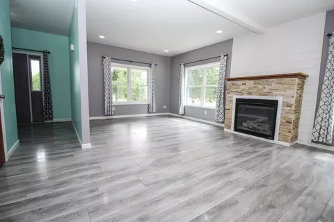 Living - 56056 Truman Dr, Three Rivers, MI 49093 photo 8 of 9