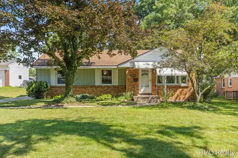 1843 Plymouth Ter SE, Grand Rapids, MI 49506