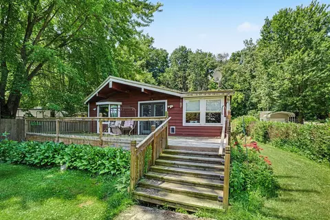 3124 Weicks Dr, Hopkins, MI 49328