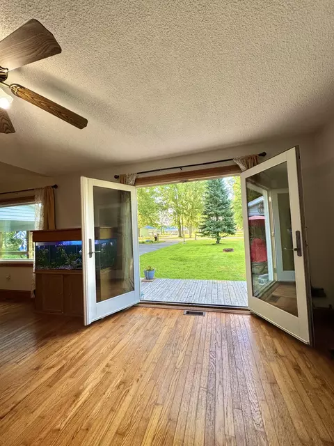 Entry Way - 9462 E Colby Rd, Crystal, MI 48818 photo 1 of 8