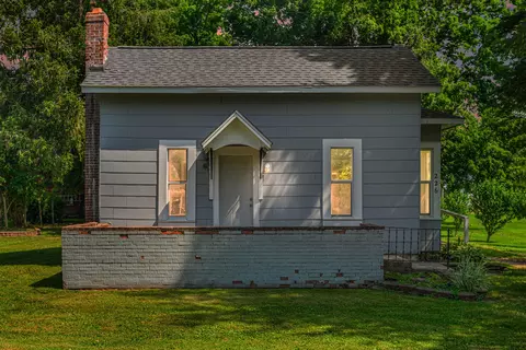 Exterior - 226 W Dibble St W, Marcellus, MI 49067 photo 1 of 5