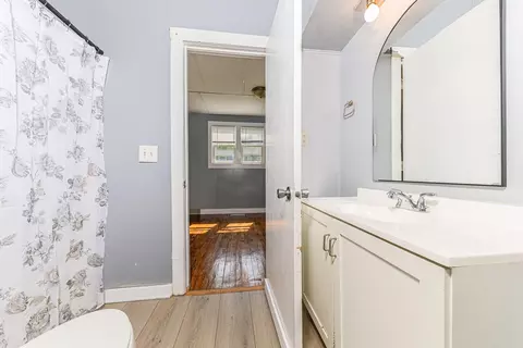 Bath - 226 W Dibble St W, Marcellus, MI 49067 photo 1 of 1