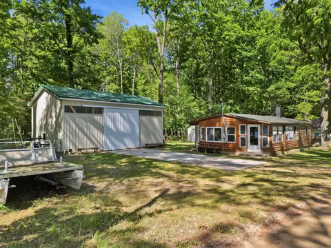 312 Woodland, Six Lakes, MI 48886