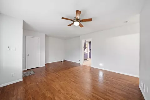 Living - 1511 Strathmoor Ln, Jackson, MI 49203 photo 3 of 3