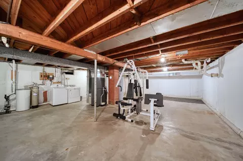 Other - 1511 Strathmoor Ln, Jackson, MI 49203 photo 4 of 8