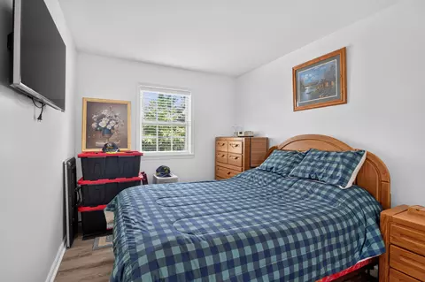 Bedroom - 5010 Doty Rd, Osseo, MI 49266 photo 4 of 5
