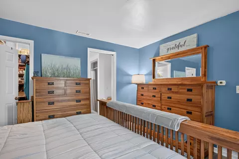Bedroom - 5010 Doty Rd, Osseo, MI 49266 photo 2 of 5