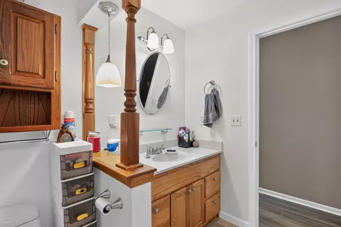 Bath - 5010 Doty Rd, Osseo, MI 49266 photo 4 of 4