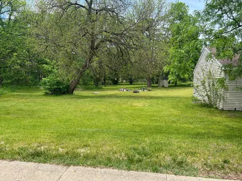320 Morrell St, Plainwell, MI 49080 photo 13