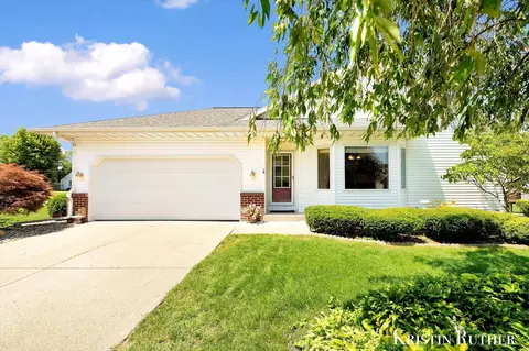 3843 44th St SW, Grandville, MI 49418