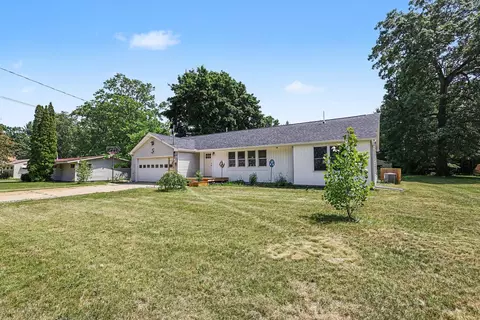 965 Victor Ave, Muskegon, MI 49445