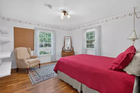 Bedroom - 4745 Birch Haven Rd, Jackson, MI 49201 photo 2 of 8