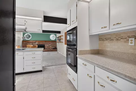 Kitchen - 4745 Birch Haven Rd, Jackson, MI 49201 photo 1 of 7