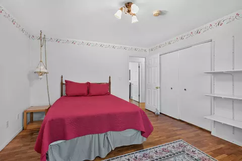Bedroom - 4745 Birch Haven Rd, Jackson, MI 49201 photo 3 of 8