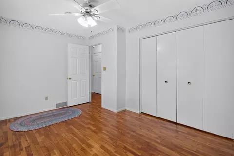 Bedroom - 4745 Birch Haven Rd, Jackson, MI 49201 photo 3 of 11