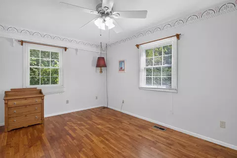 Bedroom - 4745 Birch Haven Rd, Jackson, MI 49201 photo 1 of 11