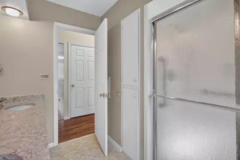 Bath - 4745 Birch Haven Rd, Jackson, MI 49201 photo 4 of 7