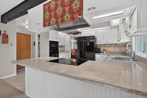 Kitchen - 4745 Birch Haven Rd, Jackson, MI 49201 photo 3 of 3