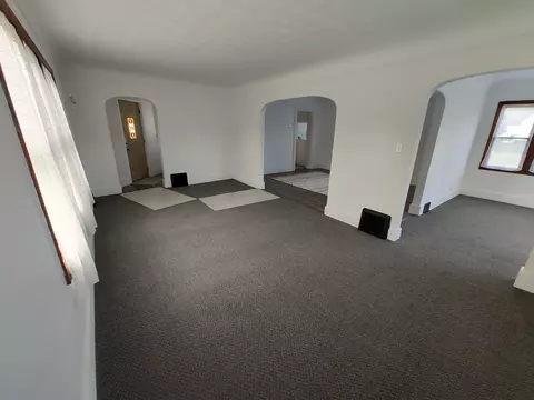 207 N Douglas St, Bronson, MI 49028 photo 7