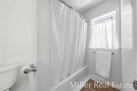 Bath - 4600 E Butler Rd, Dowling, MI 49050 photo 2 of 2