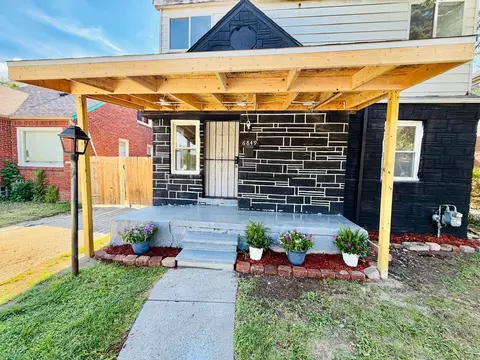 6849 SW Rosemont Ave SW, Detroit, MI 48228
